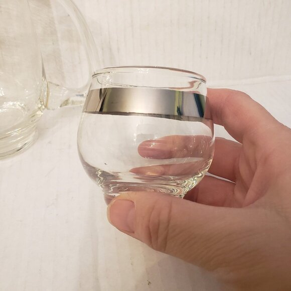 Small Libbey Mid Century Silver Stripe‎ Glass Pitcher With 2 Glasses - Picture 10 of 14